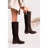 NOSEY SHOES ELİZ MODEL HAKİKİ DERİ KAHVERENGİ SÜET YANDAN TOKALI KALIN TOPUK KADIN GÜNLÜK ÇİZME