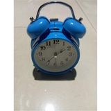 Nostaljik Çalar Saat 16×11 cm Ebatında Zilli Pil ile Çalışan Metal Mavi Masa Saati - yok
