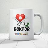 Nostaljik Lezzetler 14 Mart Tıp Bayramı En Tatlı Doktor Baskılı Kupa Bardak - Beyaz - 300 ml