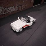 Nostaljik Lezzetler Nostaljik Metal Çek Bırak Beyaz 1957 Chevrolet Corvette Araba Kapılar Açılır