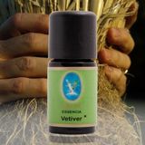 Nuka Defne Vetiver 5 Ml Aromatik Cilt Bakım Ve Masaj Yağı