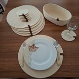 NV Sisters Açık Krem 6 Kişilik 13 Parça Amerikan Servis, Supla Takımı, Tabak, Bardak Altlığı ve Sepet - 35 x 35 cm