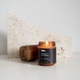 Oda Products Woody & Floral - Odunsu ve Çiçeksi Kokulu Dekoratif Siyah Kapaklı Amber Kavanoz Soya Mumu I 165 gr - 1 Adet