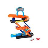 Odea Hot Wheels City Oyuncak Araba ve Pist Seti, Dönüştürülebilir Maceraya Başlangıç Garajı Oyun Seti, 1:64 Ölçekli Metal Araç, 10'dan Fazla Araç Için Saklama Alanı, Akrobasi Yolu, JHL94