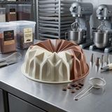 OEM Sarmal Tasarımlı Silikon Kek Kalıbı - Yüksek Isıya Dayanıklı, Yapışmaz ve Esnek Spiral Pasta Kalıbı (22X8 Cm, 1 Adet)