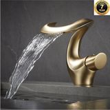 OEM Şelale Model Mat Gold Renk Banyo Lavabo Bataryası 7 Yıl Güvenceli İthal Kalite - Altın - Meşe