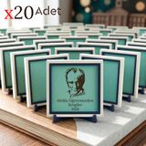 Öğretmenden Sevgilerle Mezuniyet Hatırası 20’li Paket Atatürk Figürlü Modern Sınıf Hediyesi 10x10 cm