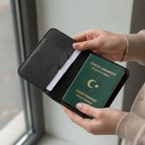 Oh Deer Leather Hakiki Deri Pasaport Kılıfı – Kart Bölmeli Seyahat Cüzdanı & Travel Wallet - Siyah
