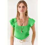 Olalook BLZ-19001035 Kadın Fıstık Yeşili Kolu Fırfırlı Yazlık Triko Bluz
