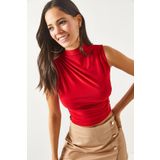 Olalook BLZ-19002165 Kadın Kırmızı Dik Yaka Büzgü Detaylı Crop Bluz