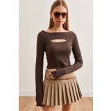Olalook Kadın Acı Kahve Roba Cut Out Parmak Detaylı Esnek Crop Bluz BLZ-19002708