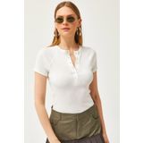 Olalook Kadın Beyaz Düğmeli Reglan Kısa Kol Bluz BLZ-19002590