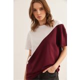 Olalook Kadın Bordo Beyaz Asimetrik Bloklu Tişört TSH-19000350