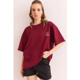 Olalook Kadın Bordo Mom Nakışlı 2 İplik Oversize Tişört TSH-19000785
