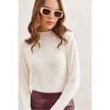 Olalook Kadın Ekru Dik Yaka Dökümlü Soft Touch Bluz BLZ-19002758
