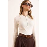 Olalook Kadın Ekru Polo Yaka Fermuarlı Uzun Kol Esnek Bluz BLZ-19003103