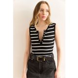 Olalook Kadın Siyah Çıtçıtlı Çizgili Esnek Crop Bluz Blz-19002994