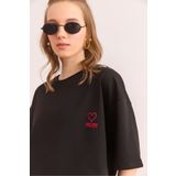 Olalook Kadın Siyah Mom Nakışlı 2 İplik Oversize Tişört TSH-19000785