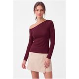 OLYNN Kadın Bordo Asimetrik Yaka Uzun Kollu Premium Soft Modal Pamuk Bluz