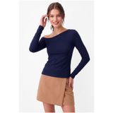 OLYNN Kadın Lacivert Asimetrik Yaka Uzun Kollu Premium Soft Modal Pamuk Bluz