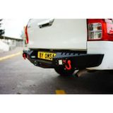 Omsa Toyota Hilux Dakar 2015 ve Sonrası Ledli Sensörlü Çelik Arka Tampon