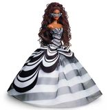 Omz Barbie Mavi Safir 65. Yıl Dönümü Bebeği Hrm59 Kız Erkek Çocuk Oyuncak Eğitici Oyuncaklar
