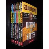 On the Run Komplettset, Bücher 1-6: Chasing the Falconers; The Fugitive Factor; Now You See Them, Now You Don't The Stowaway Solution; public Enemies; and Hunting the Hunter