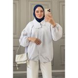 onlymoon Beyaz Ekoseli Kırınkıl Kumaş Pamuklu Asimetrik Yaka Detaylı Tül Bomber Ceket | Rahat Kesim Modern Tesettür Ceket | Şık Günlük Katmanlı Üst Giyim | Özgün Tasarım Ceket Modeli