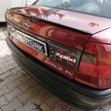 Opel Astra F Bagaj Üstü Spoiler Piano Black 1991-1998