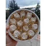 Opulent Accessories Lale Çiçekli Büyük Boy Tabak Kase Vanilya Kokulu Mum, Hediyelik Mum, Dekoratif Hediyelik Mum, Yeni Ev ve Yeni Is Hediyesi,doğum Günü Hediyesi, Öğretmenler Günü Hediyesi, Sevgililer Günü Hediyesi - Beyaz