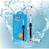 Oral-B D16 Pro1 Easy Clean Diş Fırçası Orta Sertlikte Fırça Kılı 2 Parça Siyah Renk
