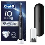 Oral-B iO5 Yetişkinler İçin Elektrikli Diş Fırçaları, 1 Diş Fırçası Başlığı ve Seyahat Çantası, Diş Beyazlatma ile 5 Mod, İngiltere 2 Pin Fiş, Siyah