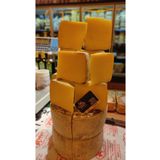 Organikars Kars Kaşarı - Eski Kaşar - Fermente - Olgunlaşmış-kars Mahzen Eski Kaşar 1 Kg