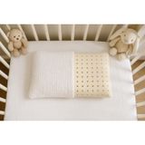 Ortopedik Hava Kanallı Visco Bebek Yastığı 40x26x6 cm Terletmeyen Nefes Alabilen Bebek Yastığı 1 Adet Müslin Kılıf Hediyeli