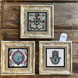 Oscar Stone Decor Çerçeveli Taş Duvar Dekoru 20 x 20 cm Fatma Ana Eli Desen Çini