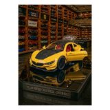 OYUNCAKSAHİLİ Bmw M4 Sport Metal Araba 12X5cm Kapılar ve Bagaj Camı Açılır Koleksiyon Çekbırak Model Demir Metalic Sarı Siyah