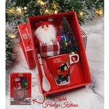 Özel Işıklı Hediye Kutusunda Yılbaşı Figürü & Masaüstü Çam Ağacı & Kupa & Kaşık Yeni Yıl Noel Premium Hediye Seti