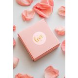 Özer Store Sarı Love Is Yazılı Yuvarlak Pembe Hediye Paketi Etiketi Sticker