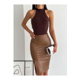 Ozy Fashion Açık Kahverengi Yüksek Bel,İçi Şardonlu,Yırtmaçlı,Beli Fermuarlı,Kalem Deri Etek Y0039