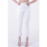 Paçaları Dikişsiz ve Yüksek Belli Cepli Astarsız Kadın Kot Pantolon Mom Fit Jean Beyaz Denim