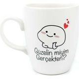 Palto Tasarım Güzelin Miyim Gerçekten? Krem Oval Kupa - Hediye Seramik Kupa - 1 Adet - 300 ml
