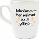 Palto Tasarım Hakediyorum Her Milimini Bu Dik Gülüşün Krem Oval Kupa - Hediye Seramik Kupa