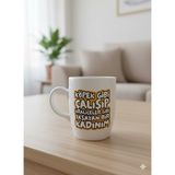 Palto Tasarım Köpek Gibi Çalışıp Kraliçeler Gibi Yaşayan Bir Kadınım Krem Oval Kupa - Hediyelik Kupa Fincan Mug - 1 Adet