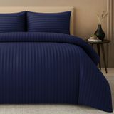 Pamposh Saten Çizgili Nevresim Takımları - Premium Otel Kalitesinde Yorgan Kılıfı Yatak Takımları - Hipoalerjenik Ultra Yumuşak Mikrofiber Yatak Örtüsü (Lacivert, King (220 x 230 cm))