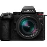 Panasonic Lumix DC-G9 II + 12-60mm Lens Kit Aynasız Fotoğraf Makinesi (Türkiye Distrübütörü Garantili)