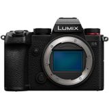Panasonic Lumix DC-S5 Body Fotoğraf Makinesi