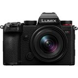Panasonic Lumix DC-S5D + 18-40 mm F4.5-6.3 Kit