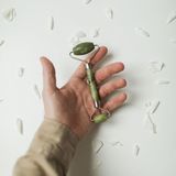 Pandogo Jade Roller Cilt Masaj Aleti Çift Taraflı Doğal Yeşim Taşı