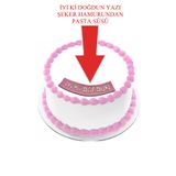 Pasta9 Şeker Hamurundan iyi Ki Doğdun Yazı Beyaz Üzerine Pembe Renk Pasta Süsü