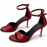 Patron Shoes Kadın Hakiki Deri 8 cm Topuklu Ayakkabı Bilek Bantlı Zarif ve Konforlu Tasarım - Bordo